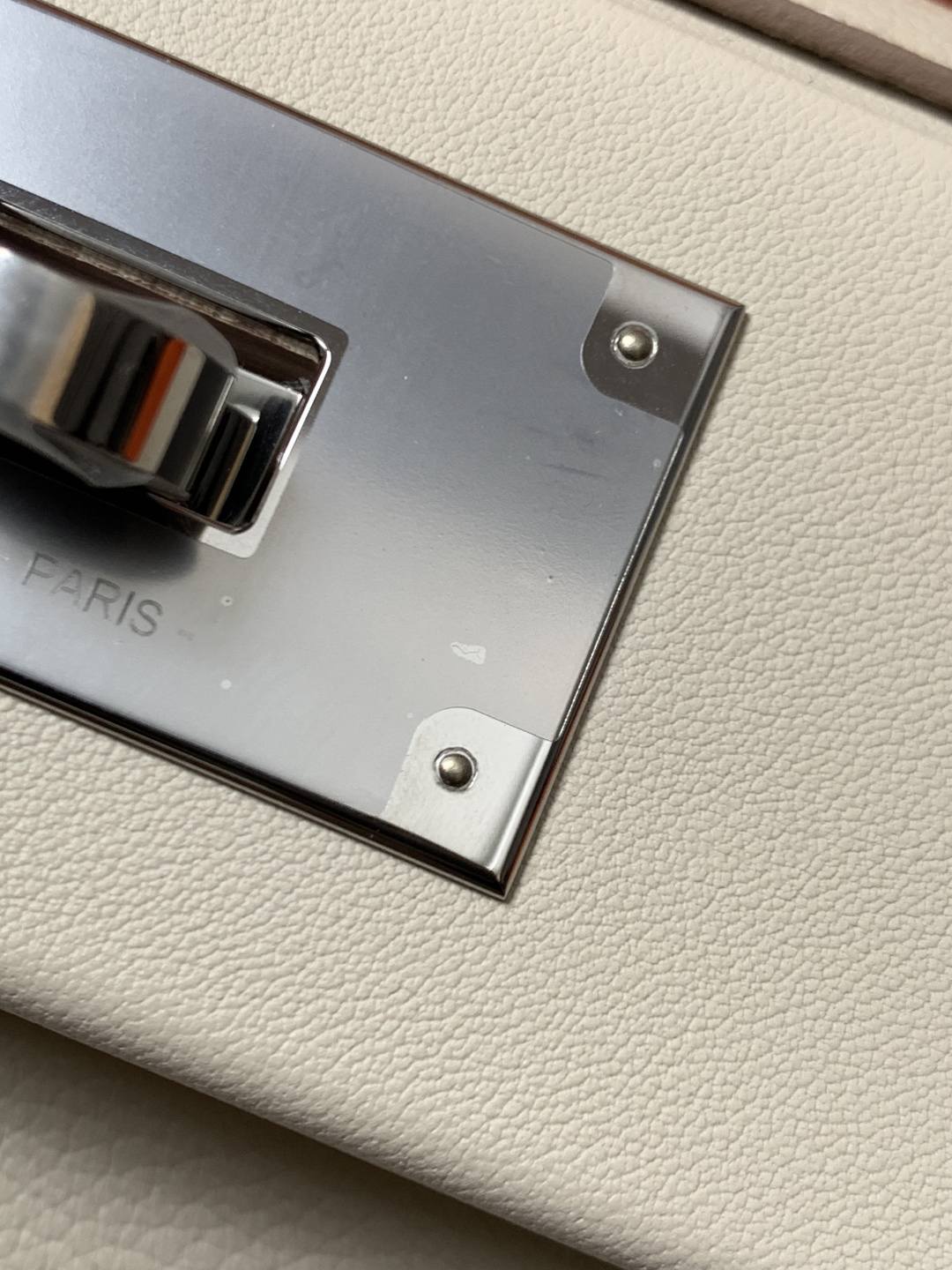 Shebag hand made Hermes 2424 bag in white leather review(Feb 2026 updated)-Best Quality designer Bag Review, and online shopping, designer bag ru Shebag hand made Hermes 2424 bag in white leather review(Feb 2026 updated)-Best Quality designer Bag Review, and online shopping, designer bag ru