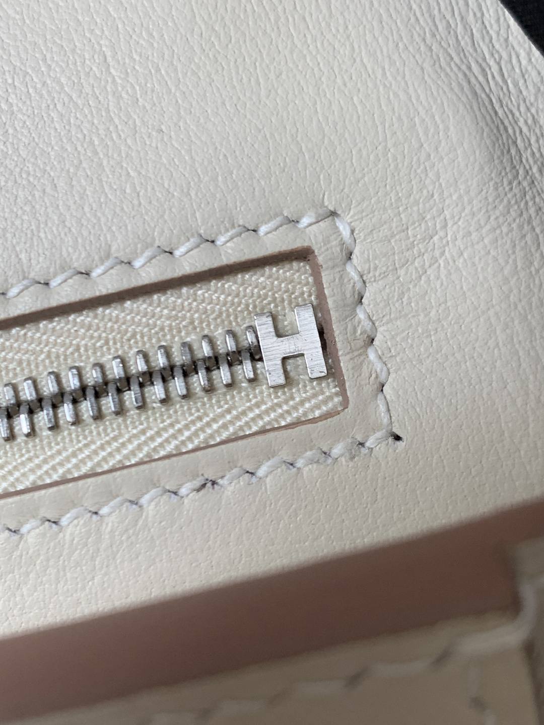Shebag hand made Hermes 2424 bag in white leather review(Feb 2026 updated)-Best Quality designer Bag Review, and online shopping, designer bag ru Shebag hand made Hermes 2424 bag in white leather review(Feb 2026 updated)-Best Quality designer Bag Review, and online shopping, designer bag ru