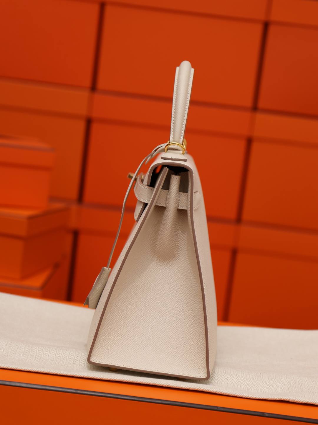 Shebag top replica handmade Hermes Kelly 28 in white epsom out stitching bag review(Feb 2026 updated)-Best Quality designer Bag Review, and online shopping, designer bag ru Shebag top replica handmade Hermes Kelly 28 in white epsom out stitching bag review(Feb 2026 updated)-Best Quality designer Bag Review, and online shopping, designer bag ru