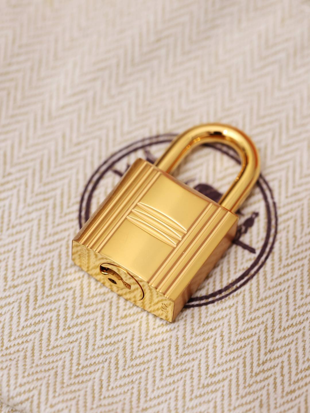 Shebag top replica handmade Hermes Kelly 28 in white epsom out stitching bag review(Feb 2026 updated)-Best Quality designer Bag Review, and online shopping, designer bag ru Shebag top replica handmade Hermes Kelly 28 in white epsom out stitching bag review(Feb 2026 updated)-Best Quality designer Bag Review, and online shopping, designer bag ru