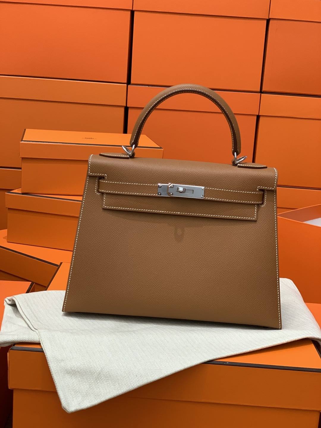 Shebag top replica handmade Hermes Kelly 28 in white epsom out stitching bag review(Feb 2026 updated)-Best Quality designer Bag Review, and online shopping, designer bag ru Shebag top replica handmade Hermes Kelly 28 in white epsom out stitching bag review(Feb 2026 updated)-Best Quality designer Bag Review, and online shopping, designer bag ru