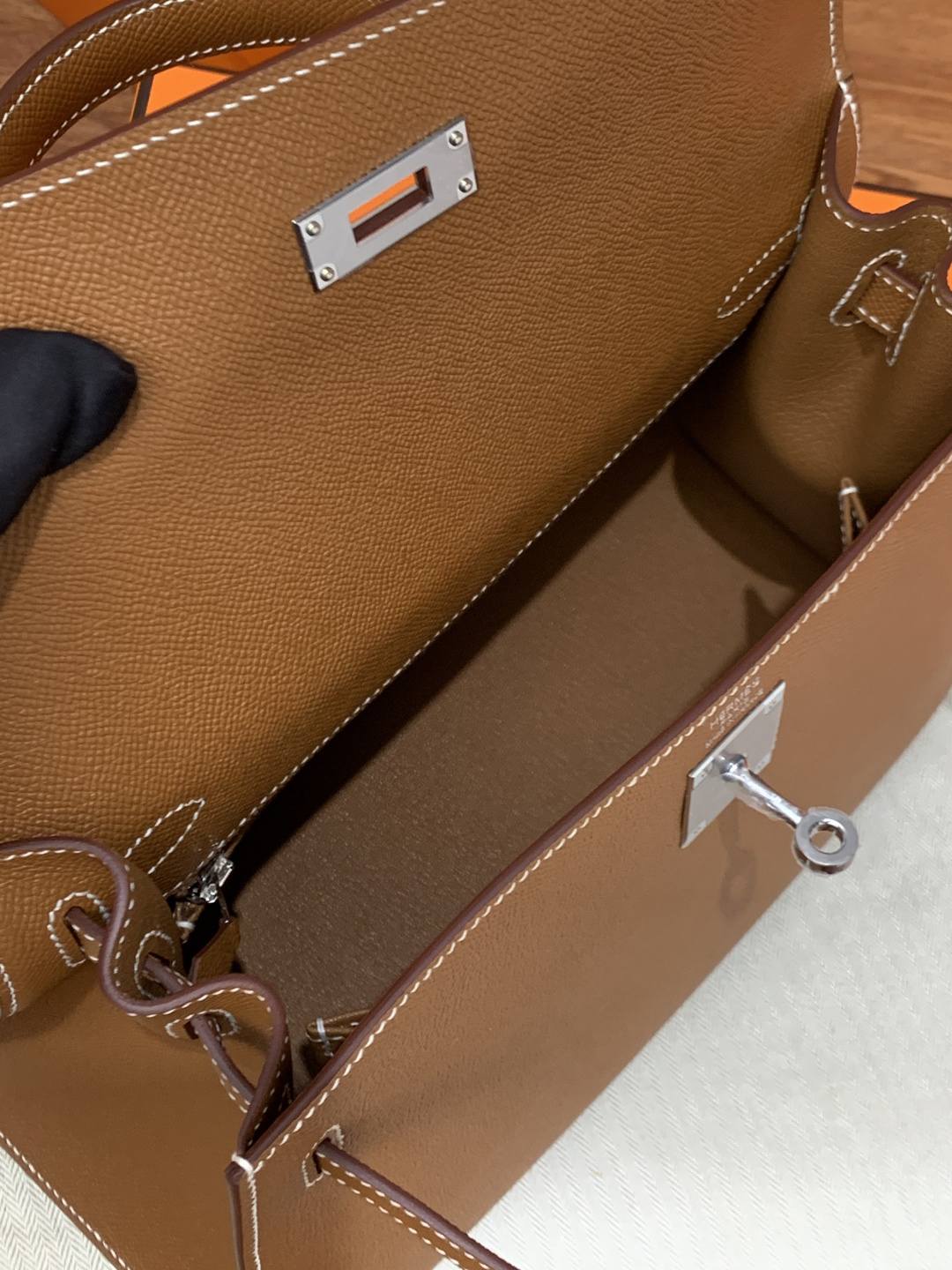 Shebag handmade Hermes Kelly 28 golden brown espom out stitching bag review(Feb 2026 udpated)-Best Quality designer Bag Review, and online shopping, designer bag ru Shebag handmade Hermes Kelly 28 golden brown espom out stitching bag review(Feb 2026 udpated)-Best Quality designer Bag Review, and online shopping, designer bag ru