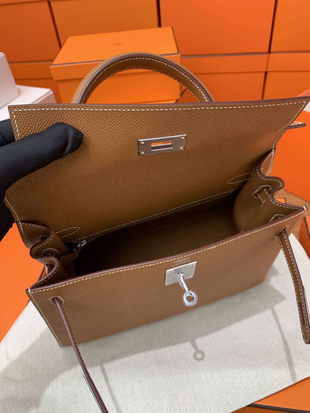 Shebag handmade Hermes Kelly 28 golden brown espom out stitching bag review(Feb 2026 udpated)-Best Quality designer Bag Review, and online shopping, designer bag ru Shebag handmade Hermes Kelly 28 golden brown espom out stitching bag review(Feb 2026 udpated)-Best Quality designer Bag Review, and online shopping, designer bag ru