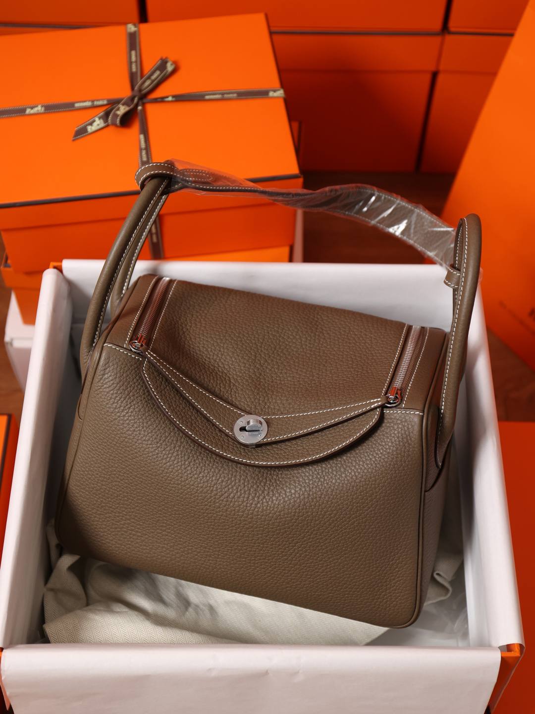 Shebag handmade Hermes Lindy 26 bag in togo elephante grey bag review(Feb 2026 updated)-Best Quality designer Bag Review, and online shopping, designer bag ru