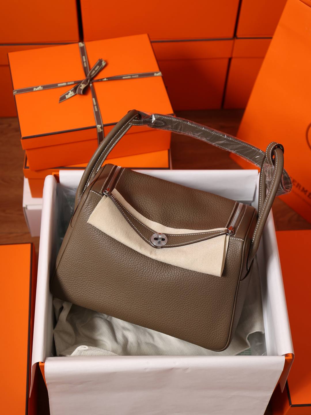 Shebag handmade Hermes Lindy 26 bag in togo elephante grey bag review(Feb 2026 updated)-Best Quality designer Bag Review, and online shopping, designer bag ru