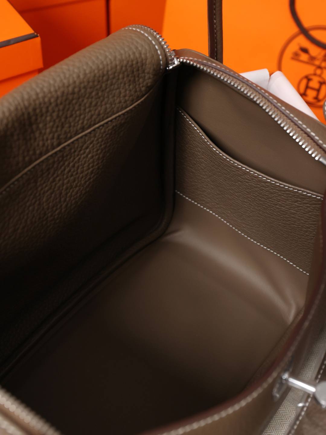Shebag handmade Hermes Lindy 26 bag in togo elephante grey bag review(Feb 2026 updated)-Best Quality designer Bag Review, and online shopping, designer bag ru