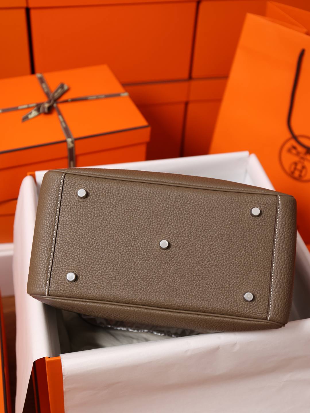 Shebag handmade Hermes Lindy 26 bag in togo elephante grey bag review(Feb 2026 updated)-Best Quality designer Bag Review, and online shopping, designer bag ru