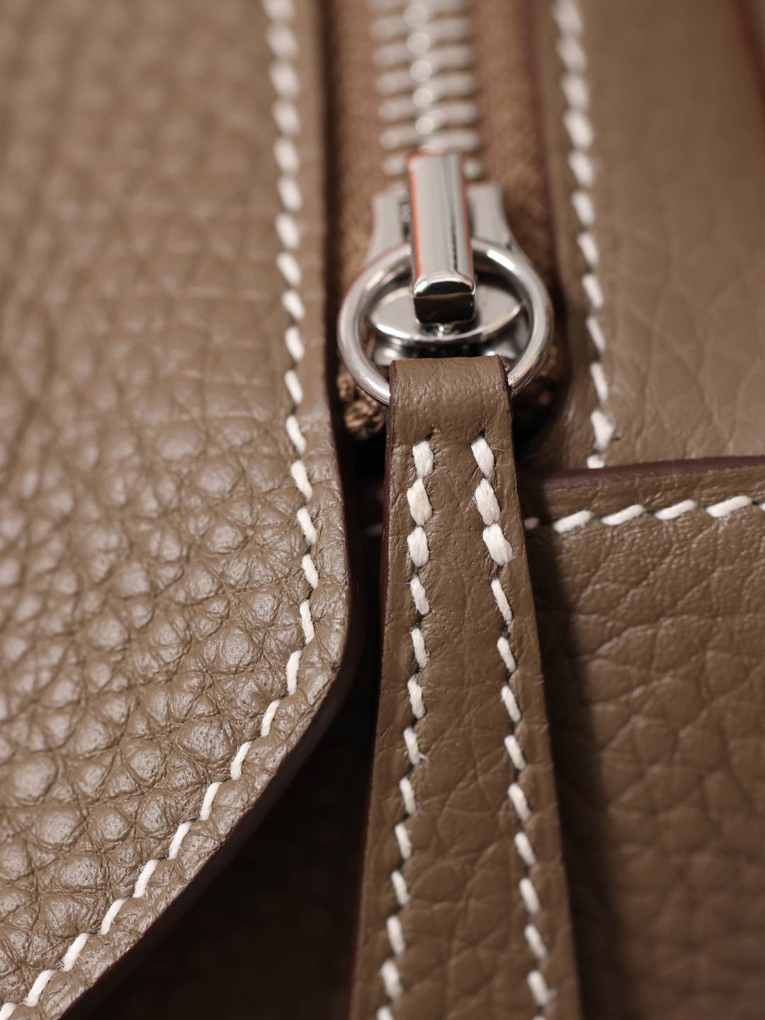 Shebag handmade Hermes Lindy 26 bag in togo elephante grey bag review(Feb 2026 updated)-Best Quality designer Bag Review, and online shopping, designer bag ru