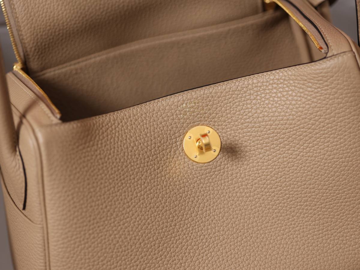 Shebag handmade Hermes Lindy 26 bag in beige togo leather bag review(Feb 2026 updated)-Best Quality designer Bag Review, and online shopping, designer bag ru
