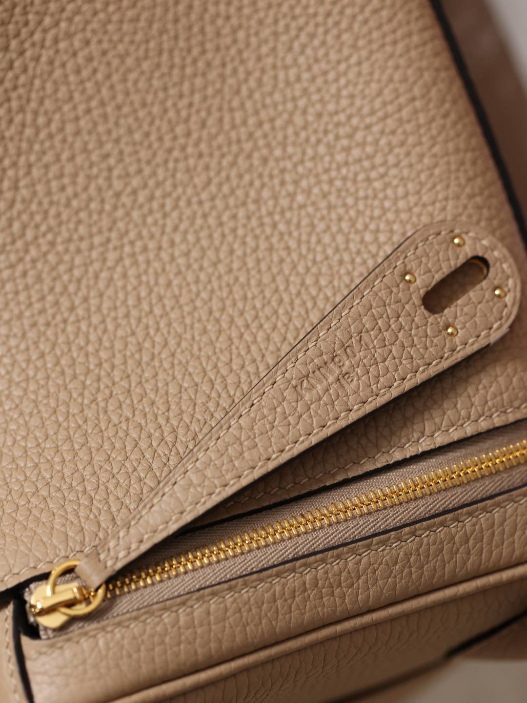 Shebag handmade Hermes Lindy 26 bag in beige togo leather bag review(Feb 2026 updated)-Best Quality designer Bag Review, and online shopping, designer bag ru