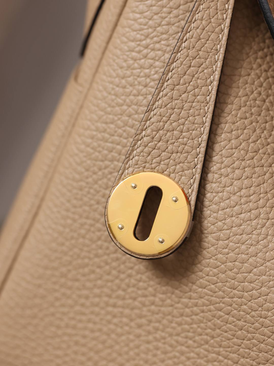 Shebag handmade Hermes Lindy 26 bag in beige togo leather bag review(Feb 2026 updated)-Best Quality designer Bag Review, and online shopping, designer bag ru