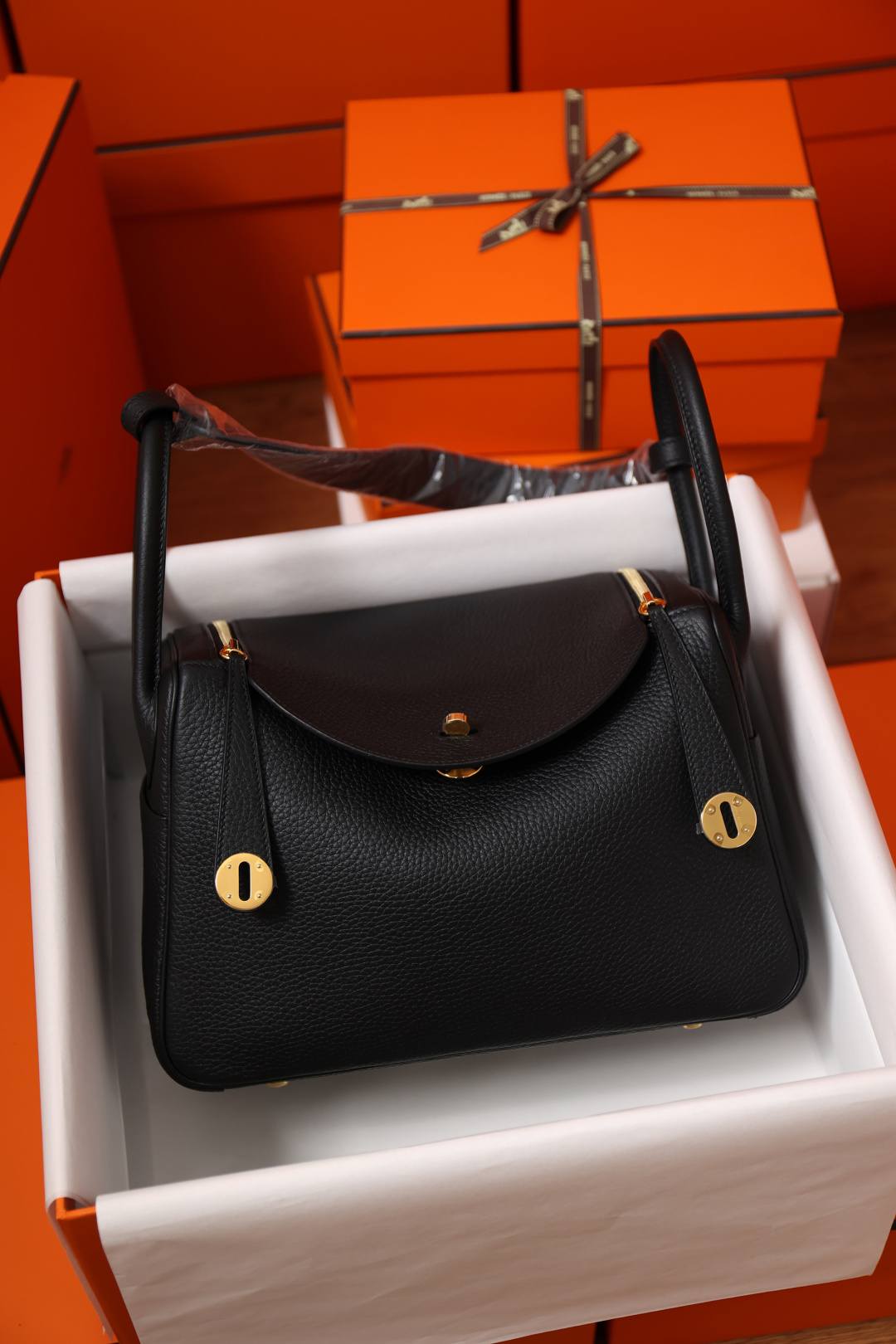 Shebag handmade Hermes Lindy 30 bag in black togo bag review(Feb 2026 updated)-Best Quality designer Bag Review, and online shopping, designer bag ru Shebag handmade Hermes Lindy 30 bag in black togo bag review(Feb 2026 updated)-Best Quality designer Bag Review, and online shopping, designer bag ru