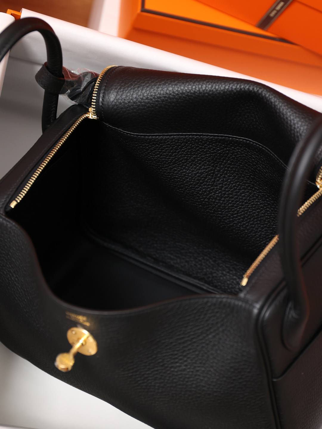 Shebag handmade Hermes Lindy 30 bag in black togo bag review(Feb 2026 updated)-Best Quality designer Bag Review, and online shopping, designer bag ru Shebag handmade Hermes Lindy 30 bag in black togo bag review(Feb 2026 updated)-Best Quality designer Bag Review, and online shopping, designer bag ru