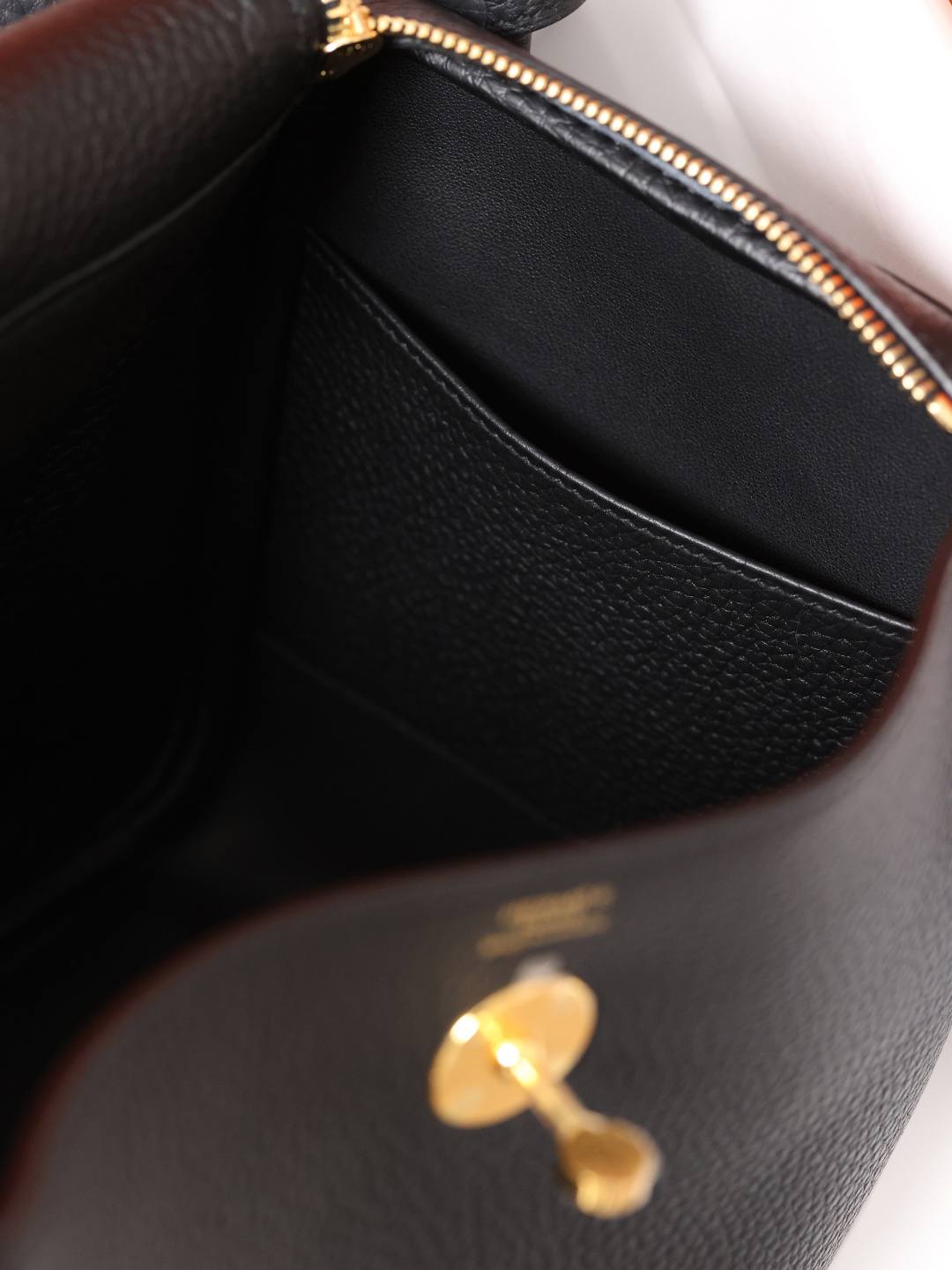 Shebag handmade Hermes Lindy 30 bag in black togo bag review(Feb 2026 updated)-Best Quality designer Bag Review, and online shopping, designer bag ru Shebag handmade Hermes Lindy 30 bag in black togo bag review(Feb 2026 updated)-Best Quality designer Bag Review, and online shopping, designer bag ru