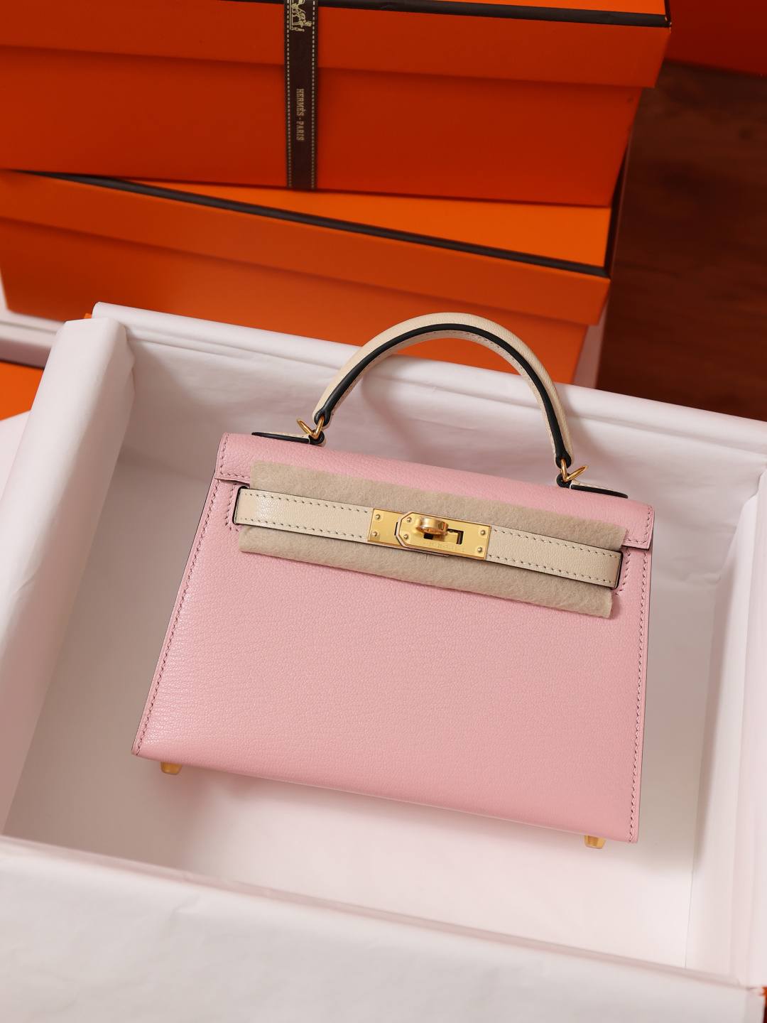 Shebag handmade Hermes Mini kelly 2 in goatskin leather pink bag review(Feb 2026 updated)-Best Quality designer Bag Review, and online shopping, designer bag ru Shebag handmade Hermes Mini kelly 2 in goatskin leather pink bag review(Feb 2026 updated)-Best Quality designer Bag Review, and online shopping, designer bag ru