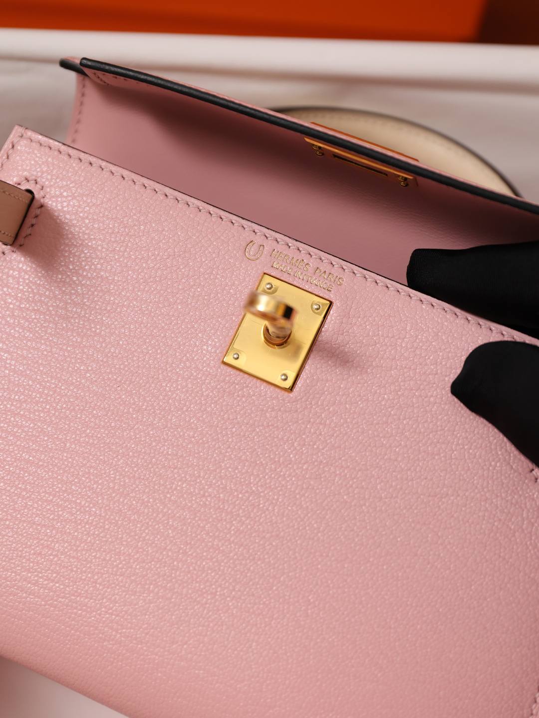 Shebag handmade Hermes Mini kelly 2 in goatskin leather pink bag review(Feb 2026 updated)-Best Quality designer Bag Review, and online shopping, designer bag ru Shebag handmade Hermes Mini kelly 2 in goatskin leather pink bag review(Feb 2026 updated)-Best Quality designer Bag Review, and online shopping, designer bag ru