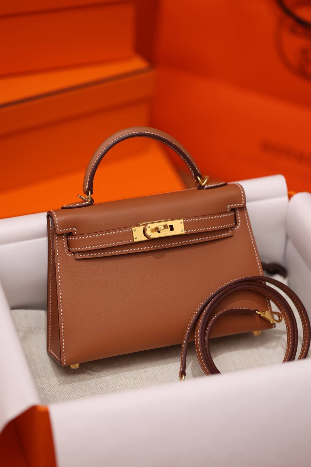 Shebag handmade Hermes Mini Kelly 2 bag in golden brown in epsom leather bag review(Feb 2026 updated)-Best Quality designer Bag Review, and online shopping, designer bag ru Shebag handmade Hermes Mini Kelly 2 bag in golden brown in epsom leather bag review(Feb 2026 updated)-Best Quality designer Bag Review, and online shopping, designer bag ru