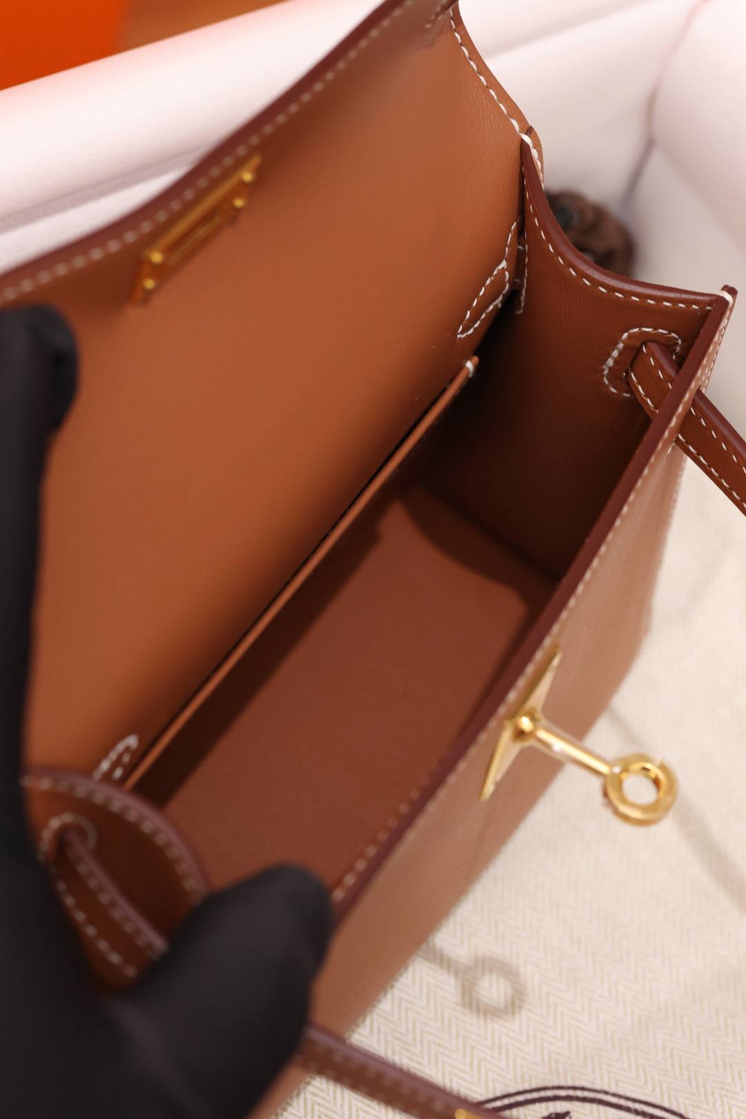 Shebag handmade Hermes Mini Kelly 2 bag in golden brown in epsom leather bag review(Feb 2026 updated)-Best Quality designer Bag Review, and online shopping, designer bag ru Shebag handmade Hermes Mini Kelly 2 bag in golden brown in epsom leather bag review(Feb 2026 updated)-Best Quality designer Bag Review, and online shopping, designer bag ru