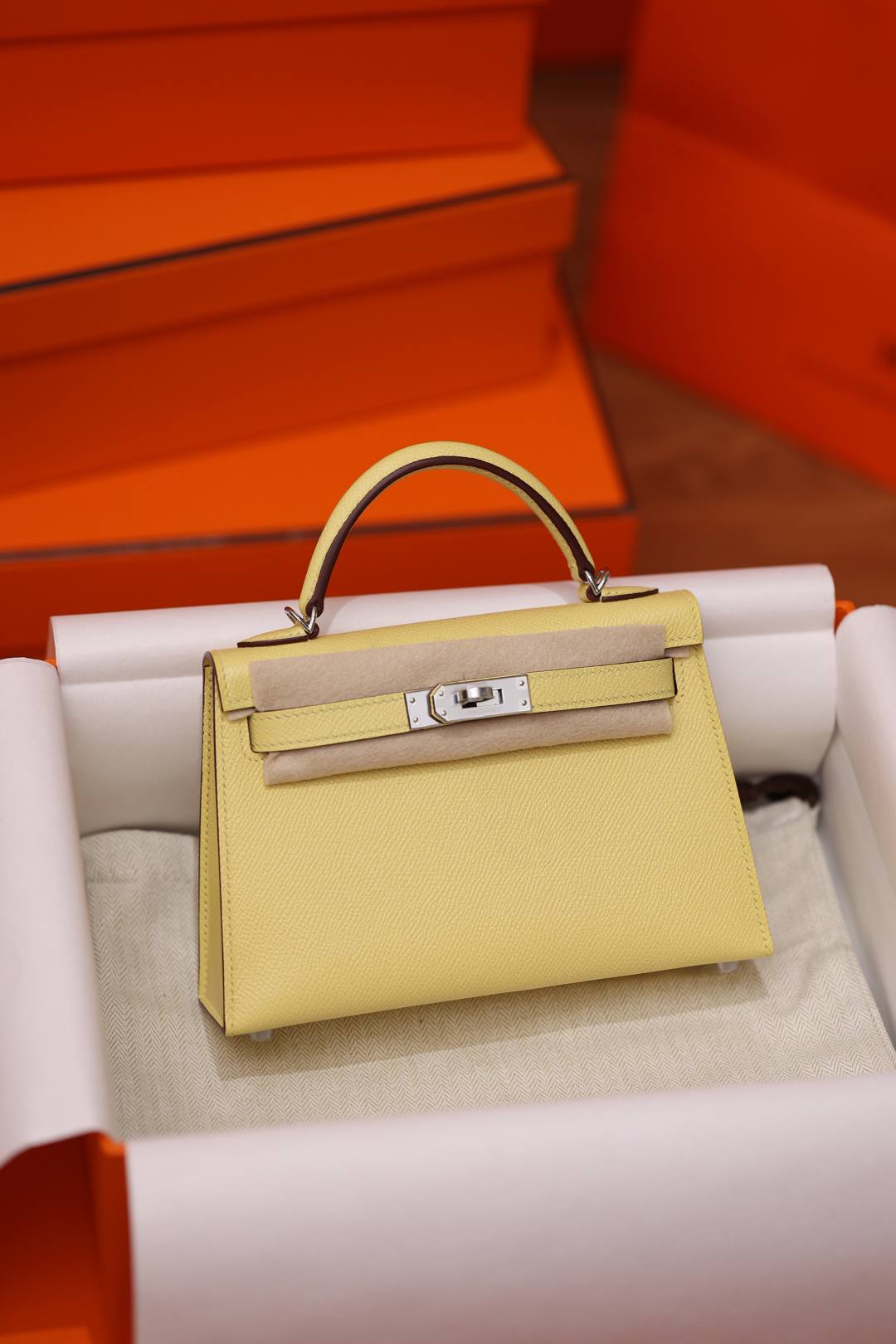 Shebag handmade Hermes mini kelly 2 bag in yellow epsom leather bag review(Feb 2026 updated)-Best Quality designer Bag Review, and online shopping, designer bag ru Shebag handmade Hermes mini kelly 2 bag in yellow epsom leather bag review(Feb 2026 updated)-Best Quality designer Bag Review, and online shopping, designer bag ru
