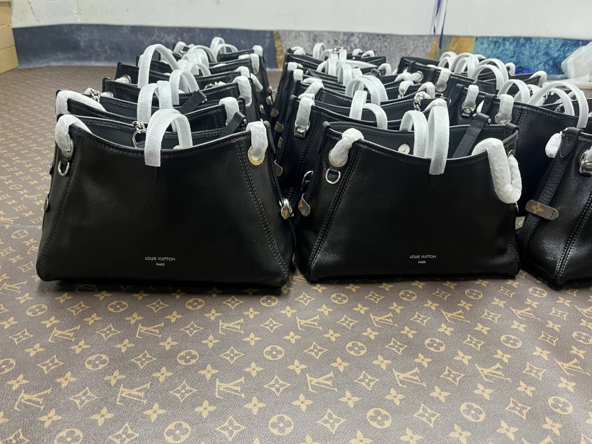 Shebag best replica Louis Vuitton Carryall BB bag M12888 lambskin bag(Mar 2026 updated)-Best Quality designer Bag Review, and online shopping, designer bag ru