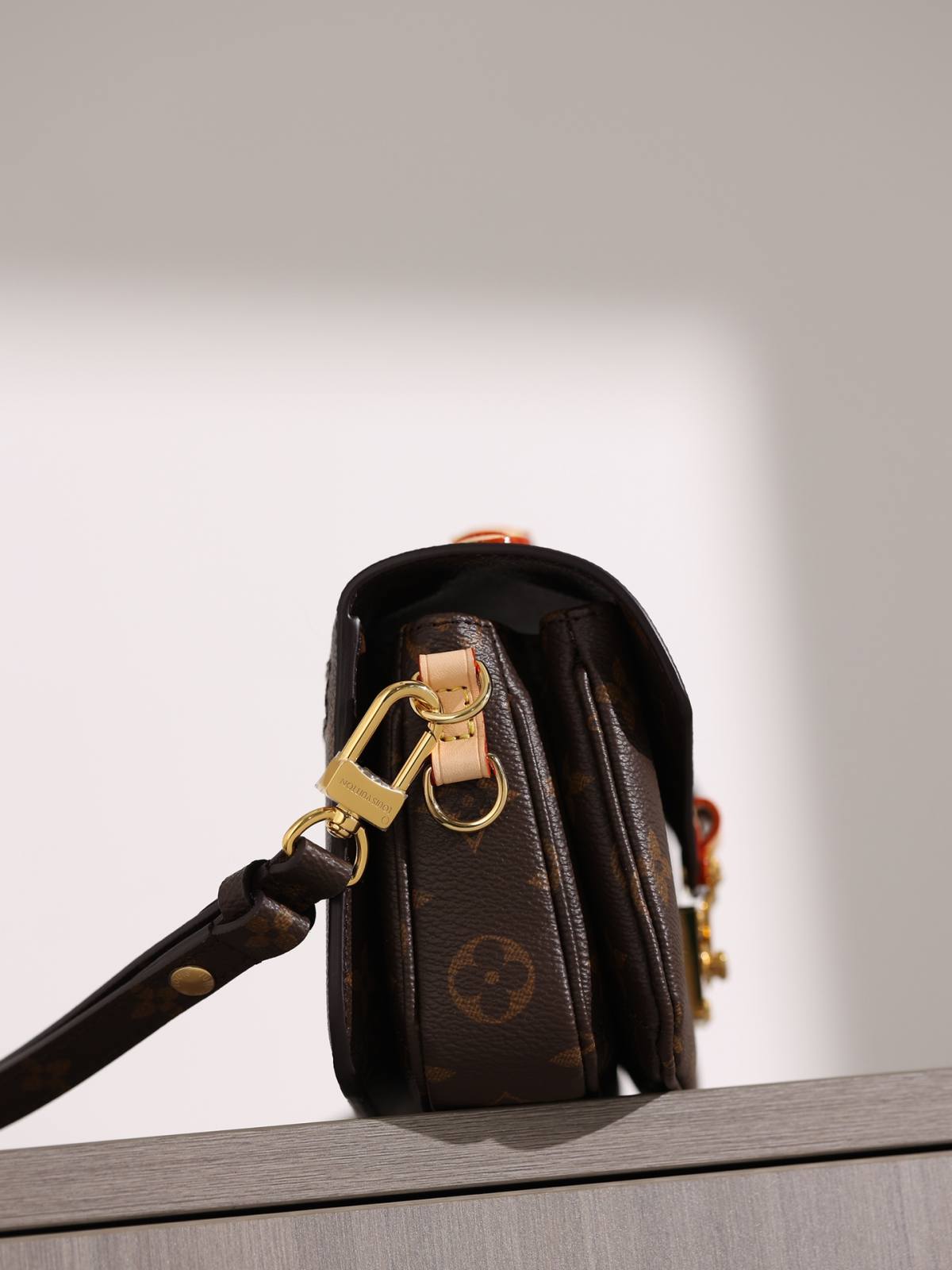 Shebag Super replica Louis Vuitton Metis east west bag monogram review(Apr 2026 updated)-Best Quality designer Bag Review, and online shopping, designer bag ru