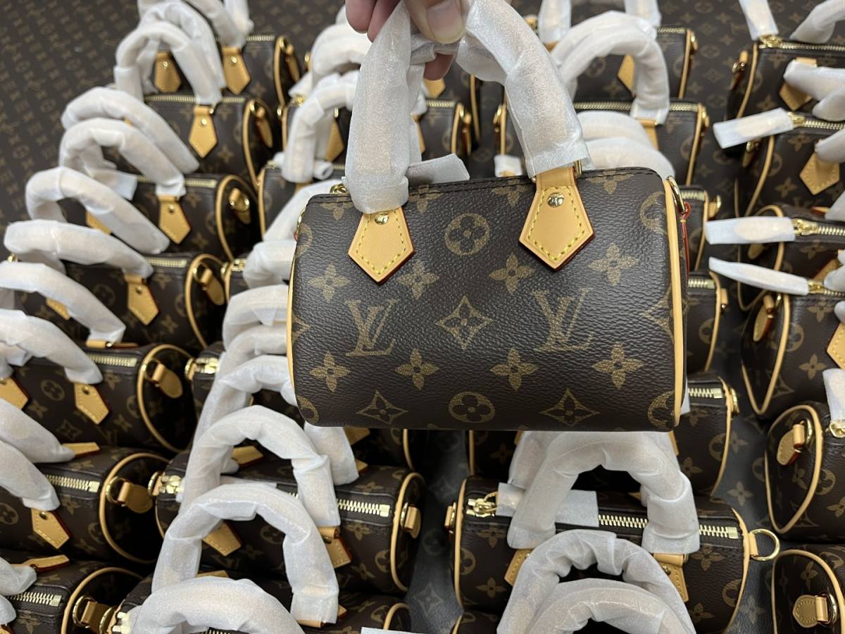 Shebag super replica Louis Vuitton Nano Speedy with belt bag review(Apr 2026 updated)-Best Quality designer Bag Review, and online shopping, designer bag ru