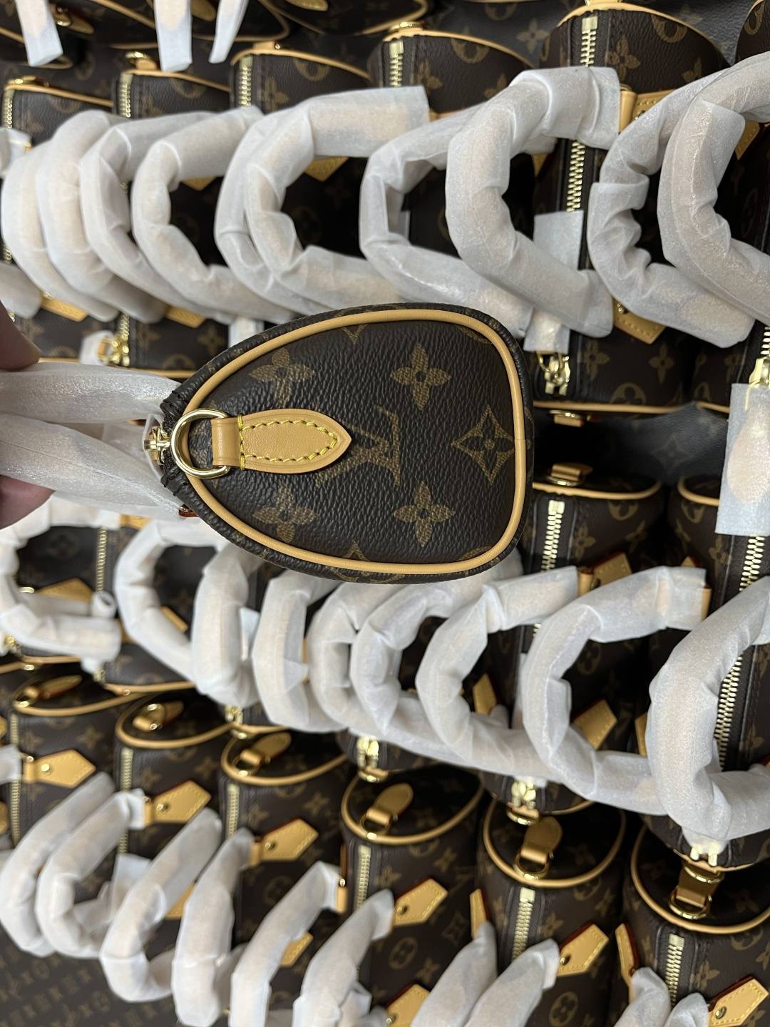 Shebag super replica Louis Vuitton Nano Speedy with belt bag review(Apr 2026 updated)-Best Quality designer Bag Review, and online shopping, designer bag ru