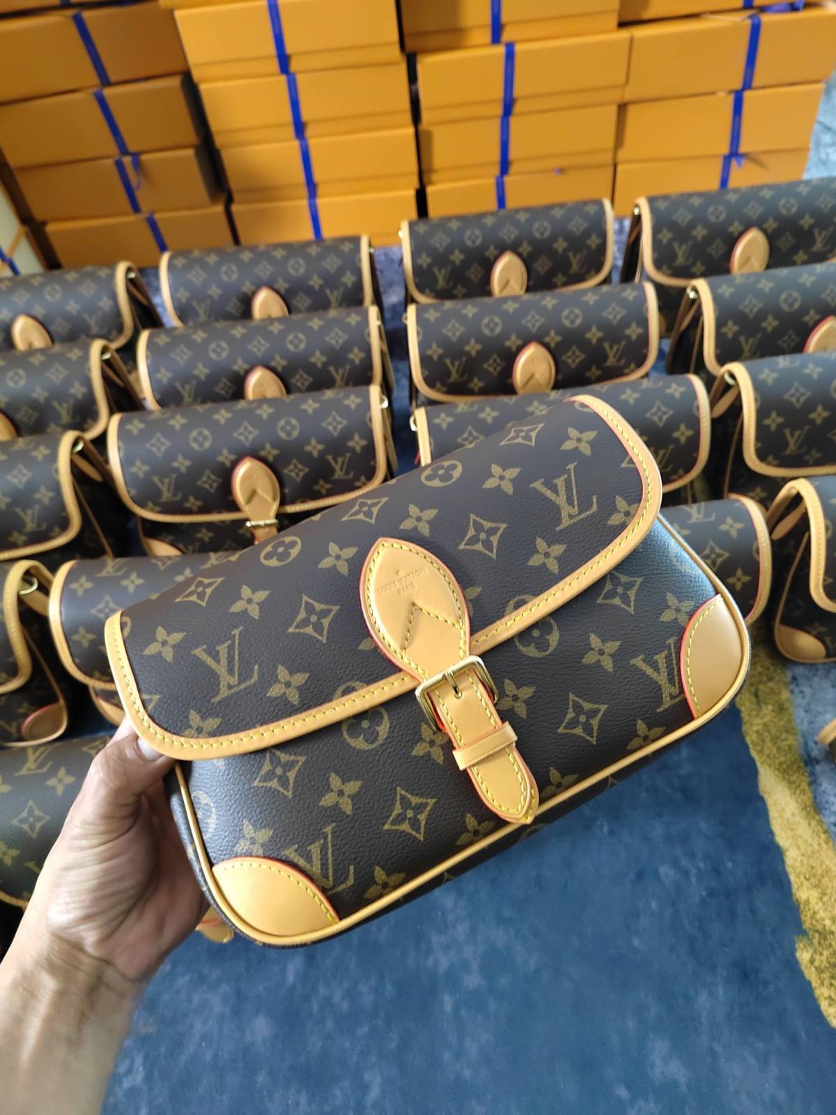 Shebag super replica Louis Vuitton bags stocks in warehouse(Apr 2026 updated)-Best Quality designer Bag Review, and online shopping, designer bag ru