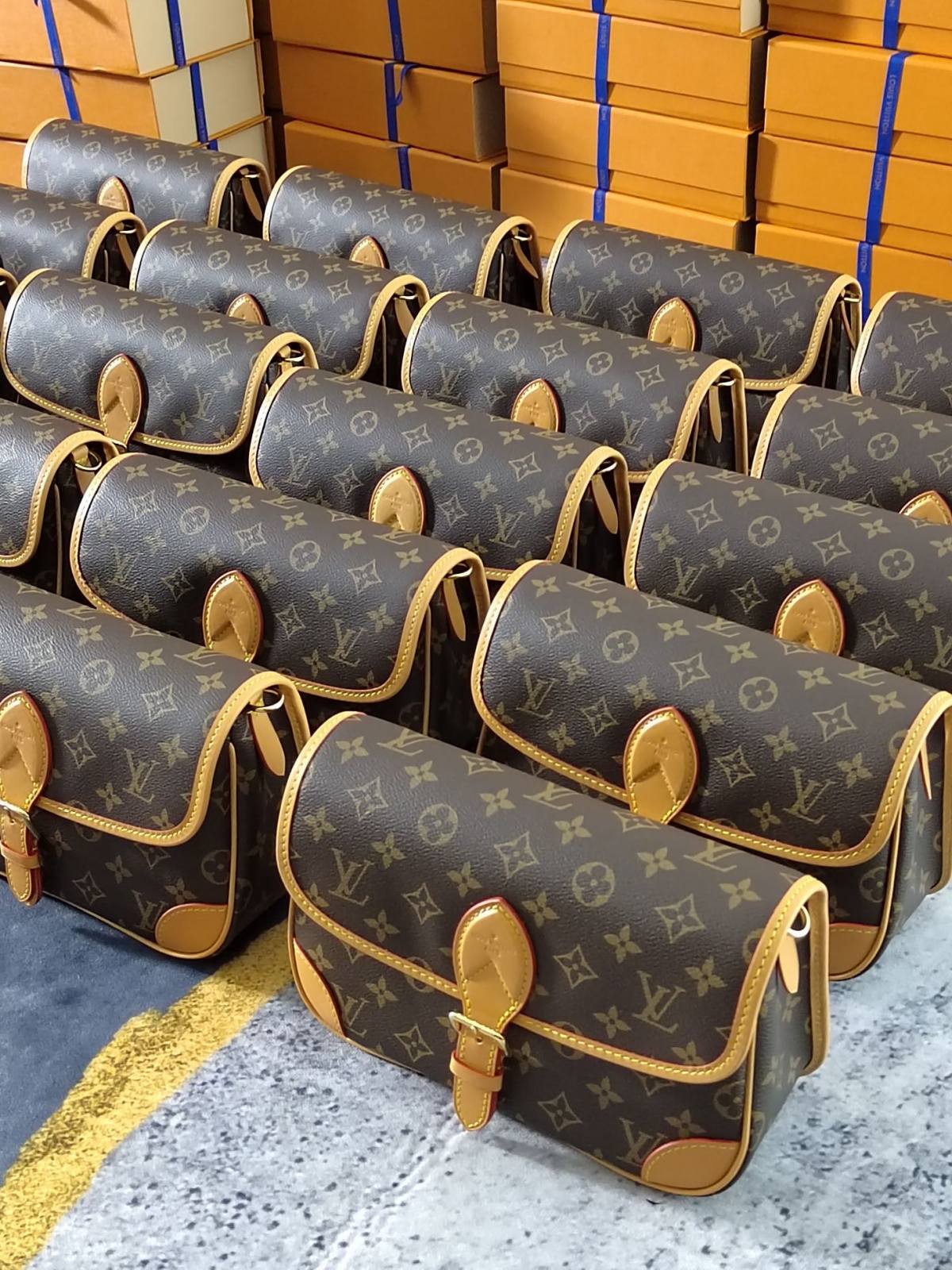 Shebag super replica Louis Vuitton bags stocks in warehouse(Apr 2026 updated)-Best Quality designer Bag Review, and online shopping, designer bag ru