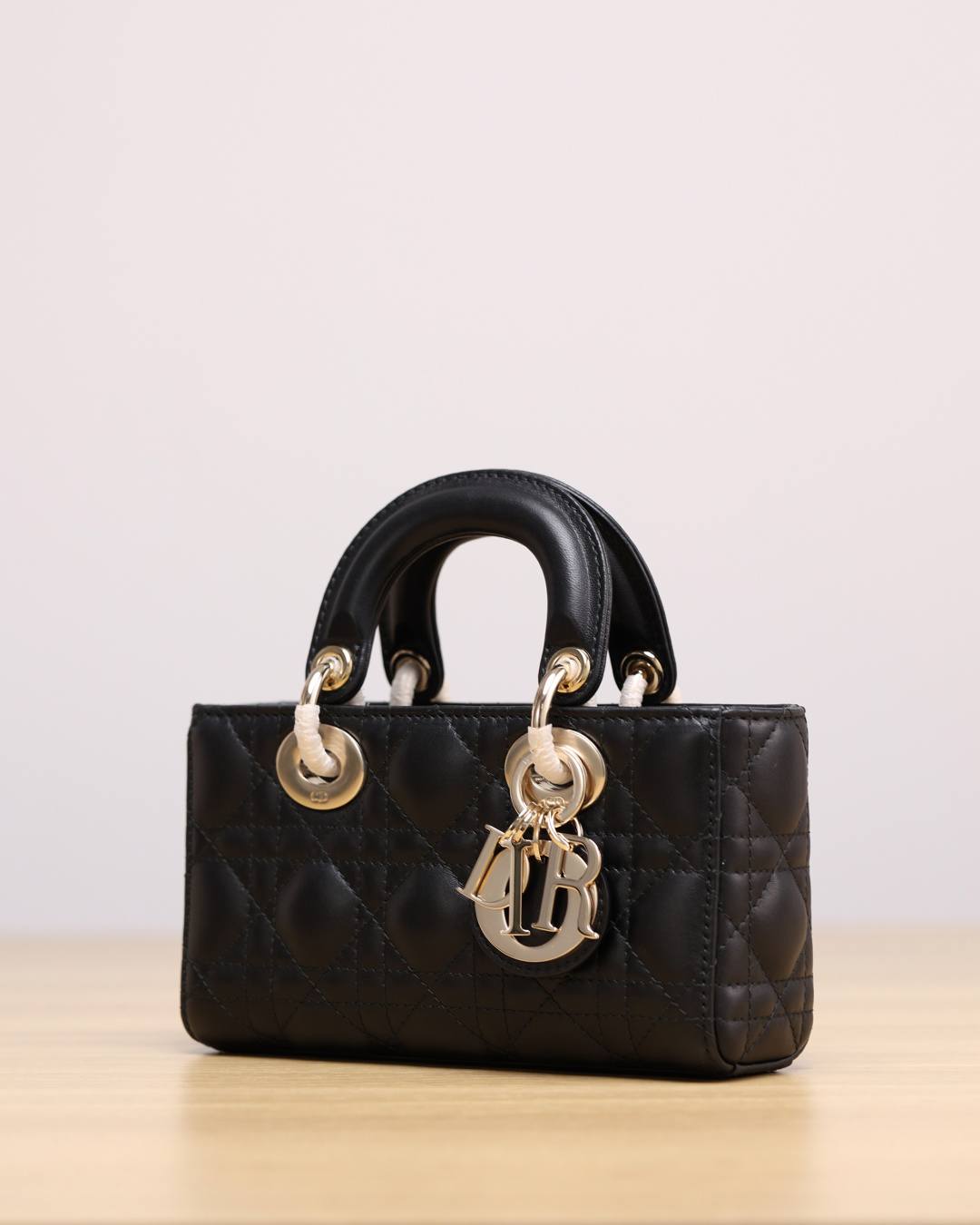 Shebag super replica Dior D Joy Mini bag review(Apr 2026 updated)-Best Quality designer Bag Review, and online shopping, designer bag ru